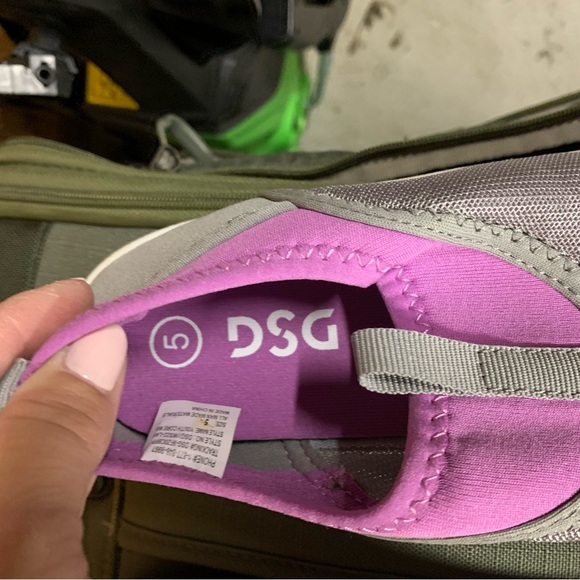 Water shoes New - Picture 2 of 3